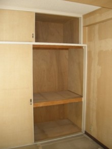 押入を洋服専用のクローゼットに 押入を洋服専用のクローゼットに